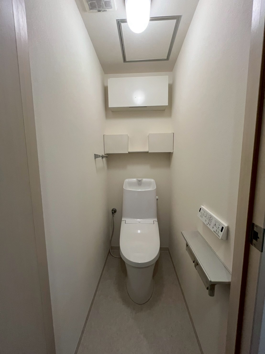 新トイレ設置作業